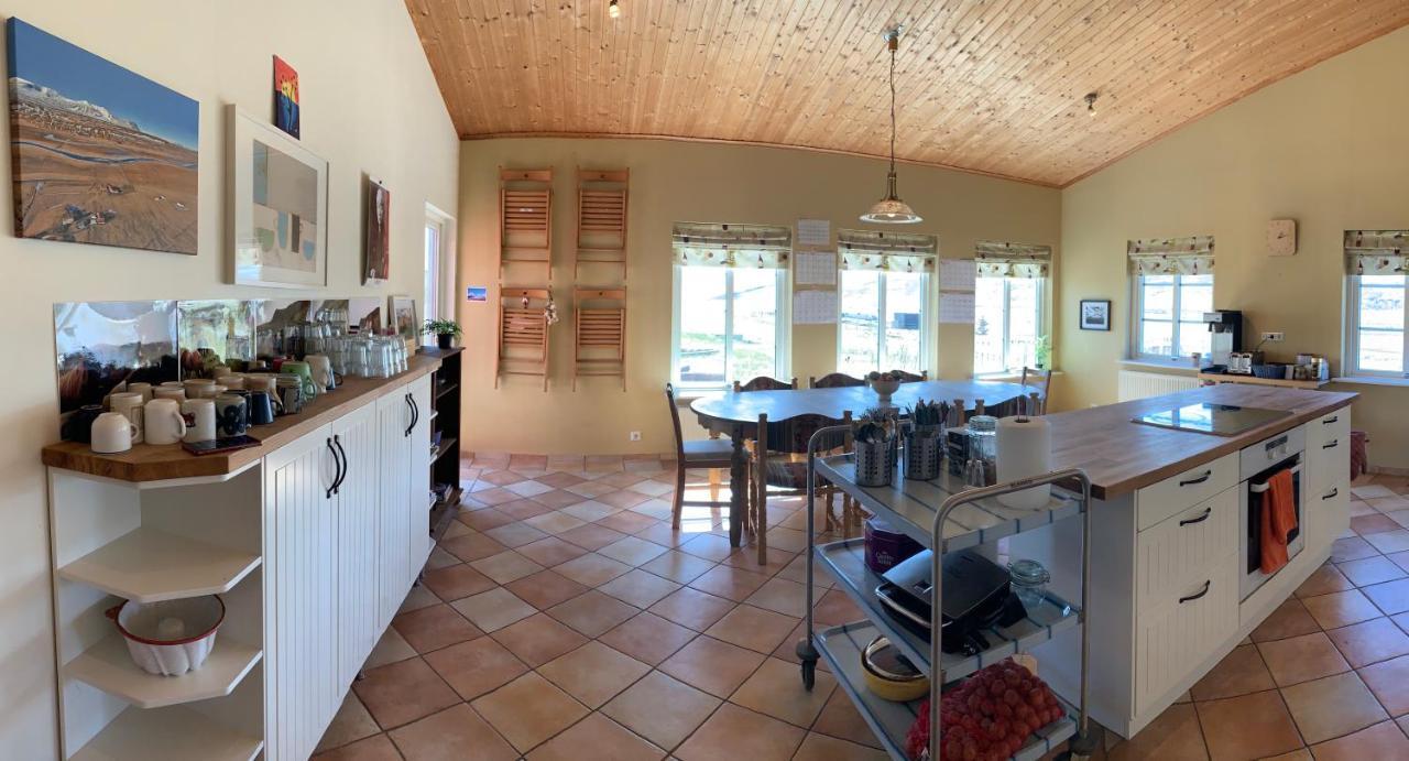 Hvammur 2 Guesthouse Red House Blonduos Dış mekan fotoğraf