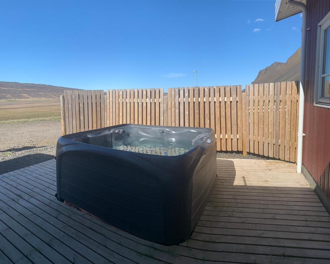 Hvammur 2 Guesthouse Red House Blonduos Dış mekan fotoğraf